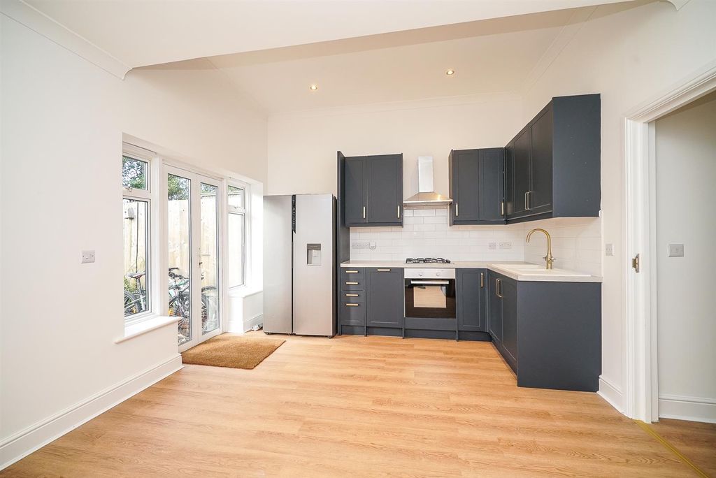 Property photo 2 of 16 Kitchen/Lounge/Dining Room