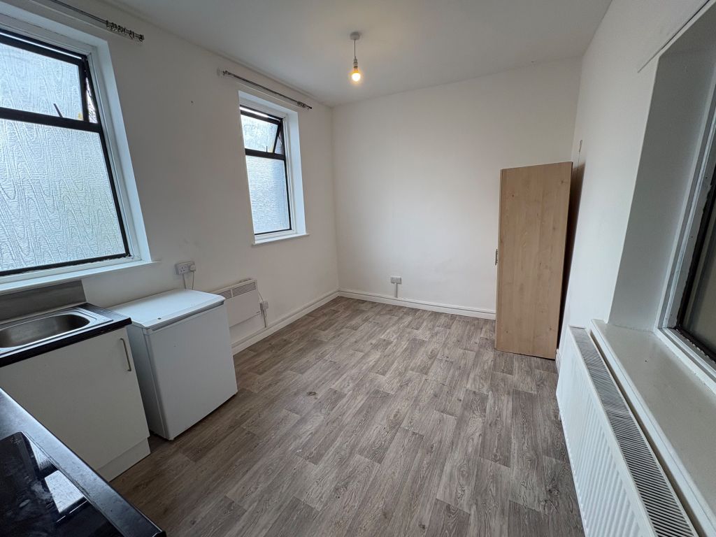 Property photo 1 of 3 Media-1744652395303-8462912339