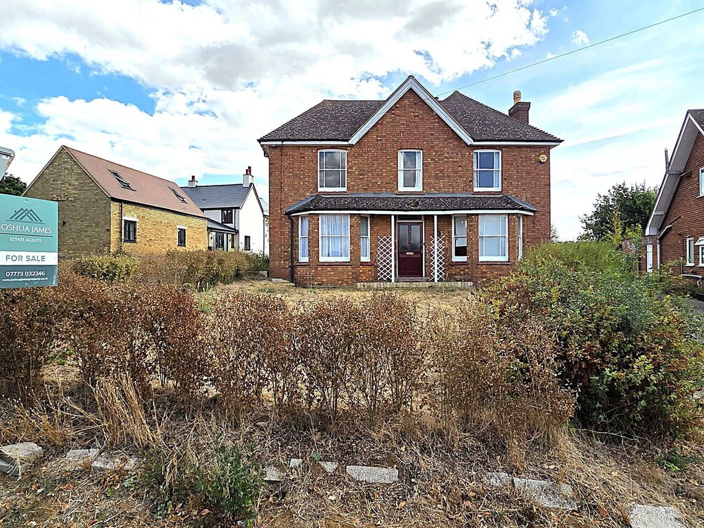 Property photo 1 of 18