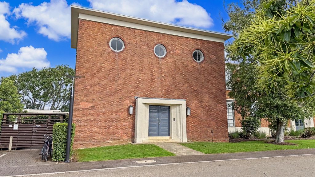 Property photo 1 of 14 4566651