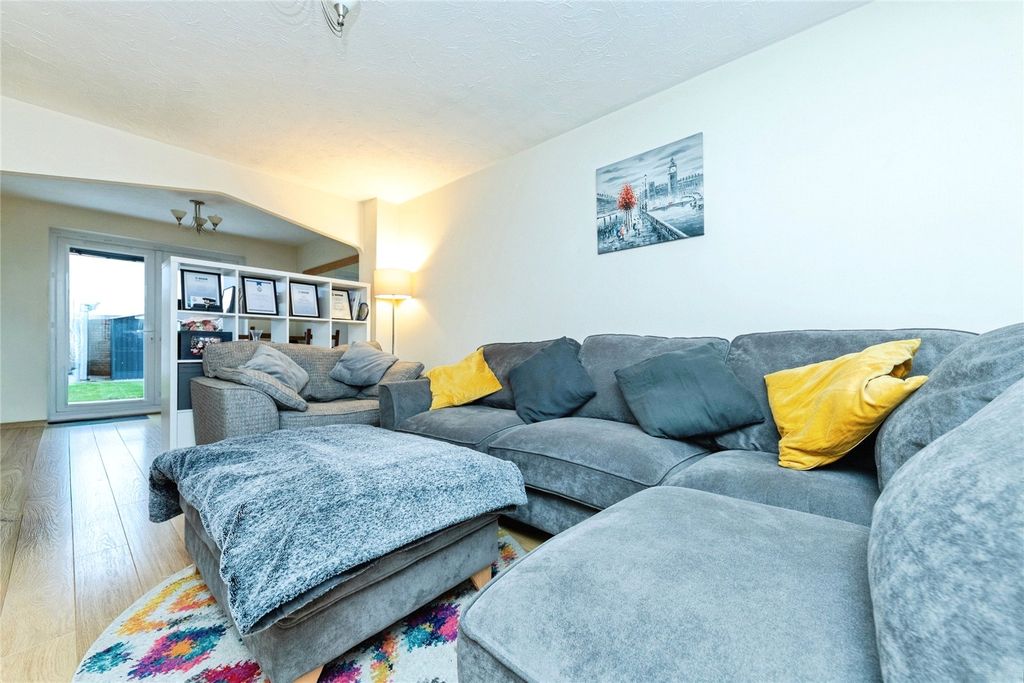 Property photo 2 of 17 Living Dining