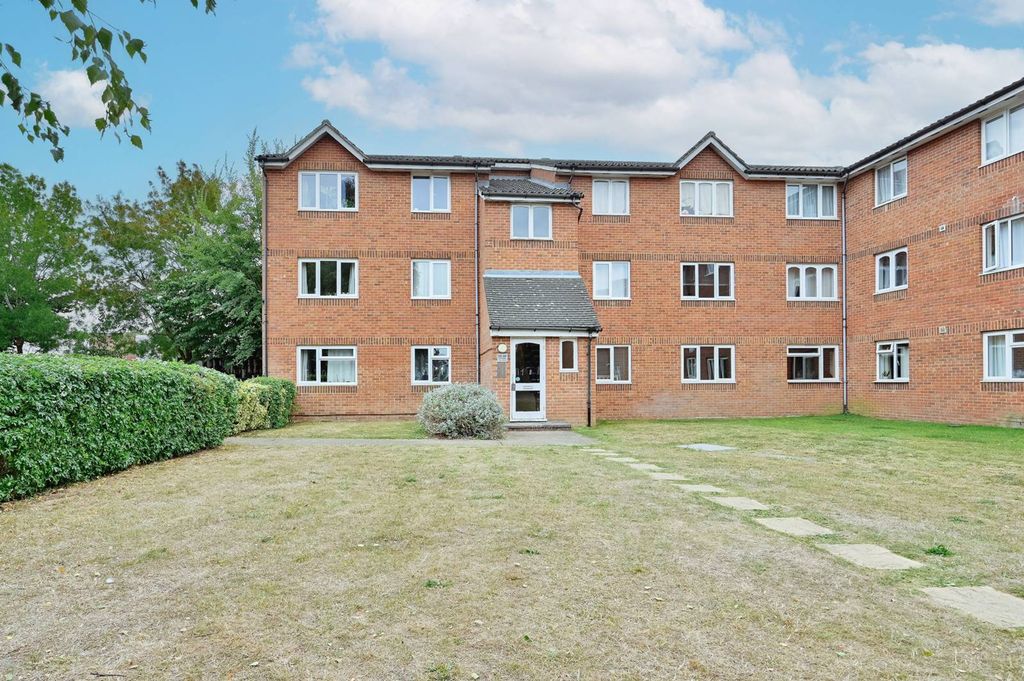 Property photo 1 of 8