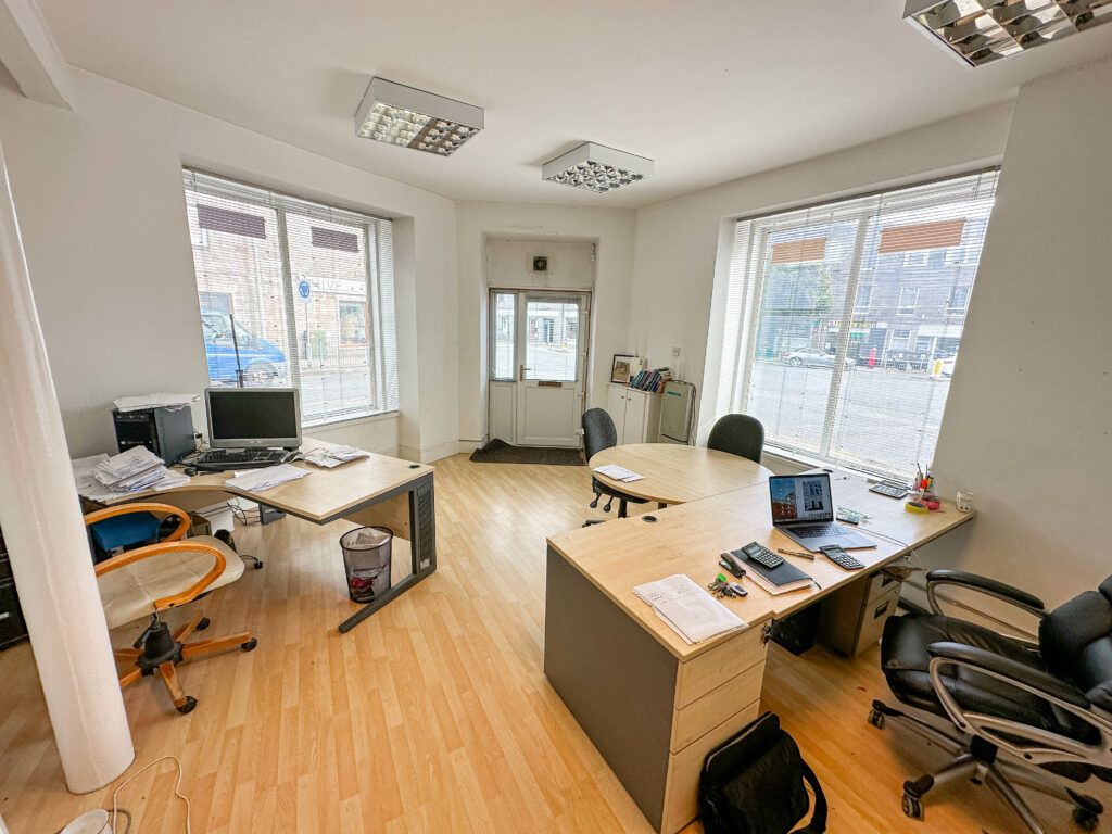 Property photo 2 of 11
