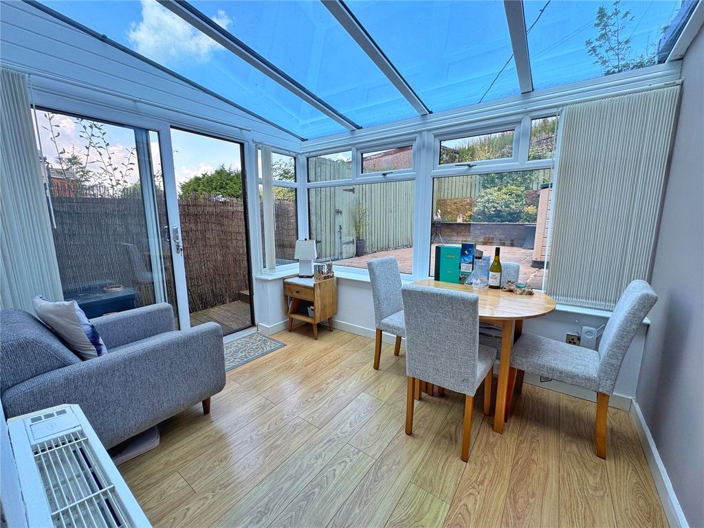 Property photo 2 of 22 Picture No. 37