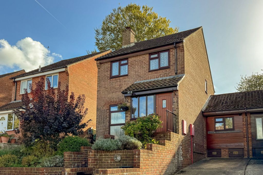 Property photo 1 of 18