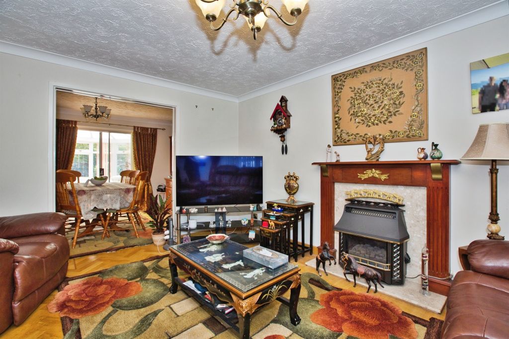 Property photo 2 of 17