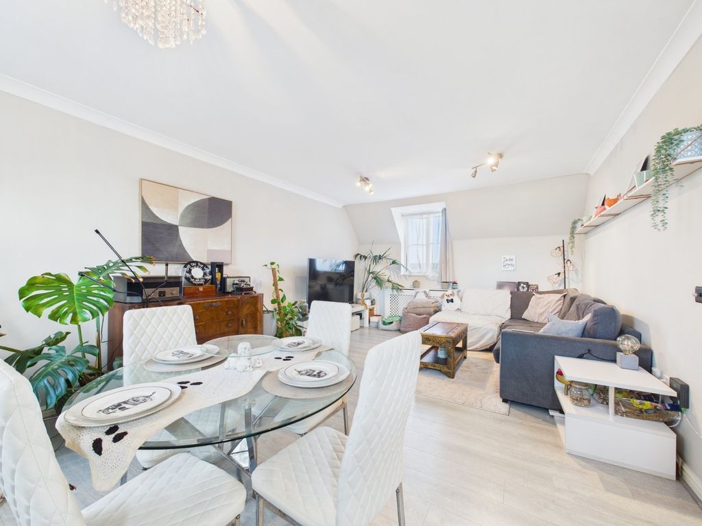 Property photo 2 of 11 Picture No. 10