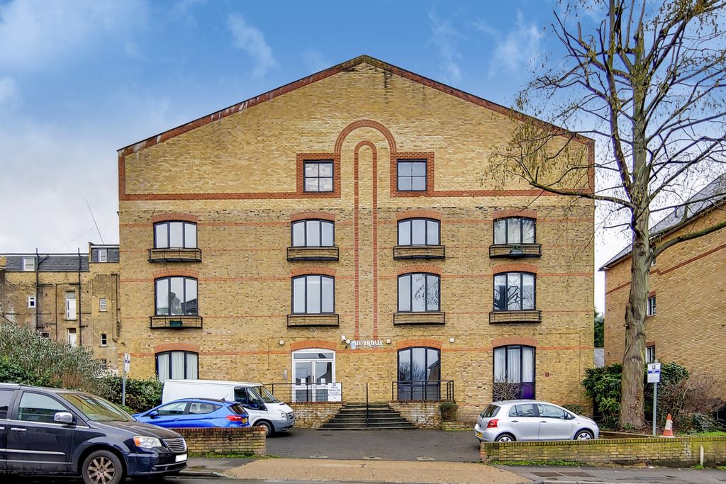 Property photo 1 of 10