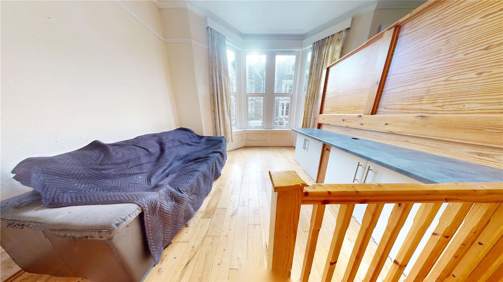 Property photo 3 of 6 Picture No. 09