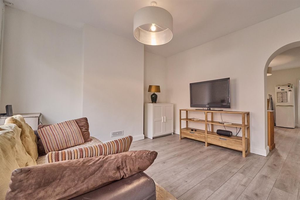 Property photo 2 of 13 Lounge To Front