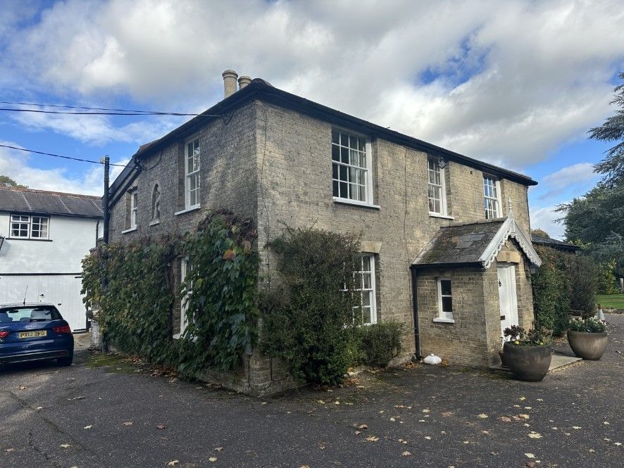 Property photo 2 of 42