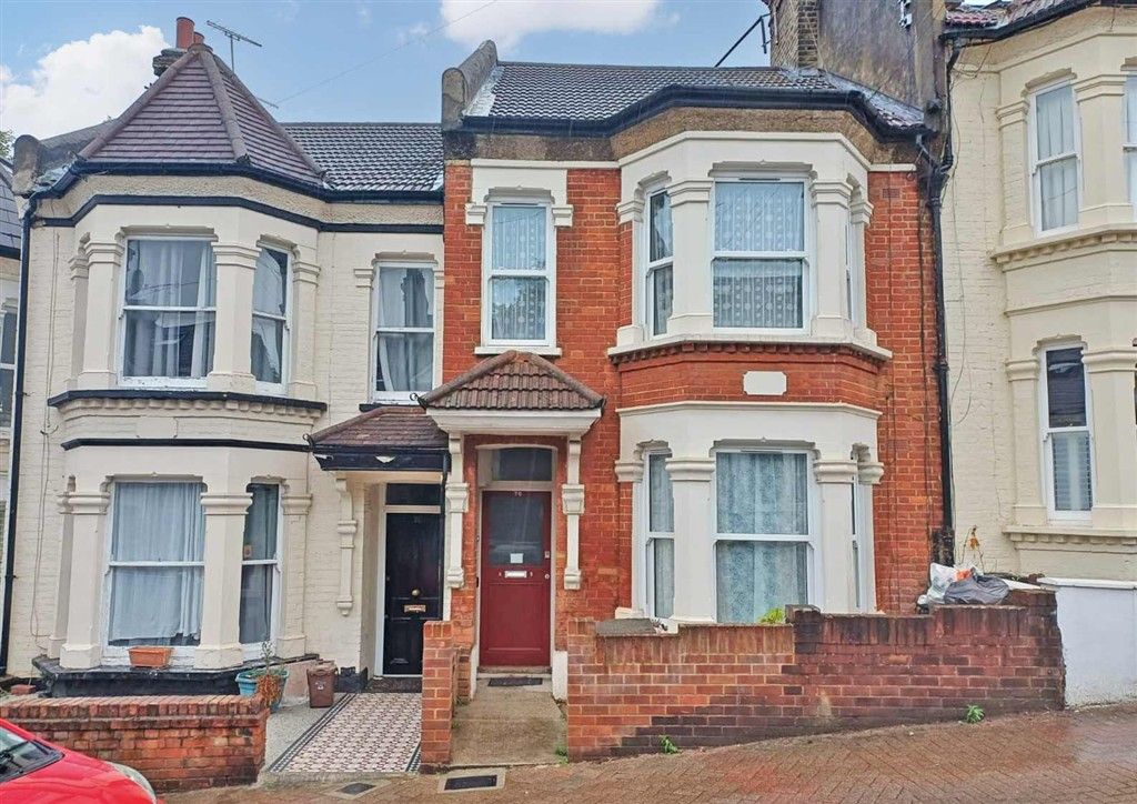 Property photo 1 of 6