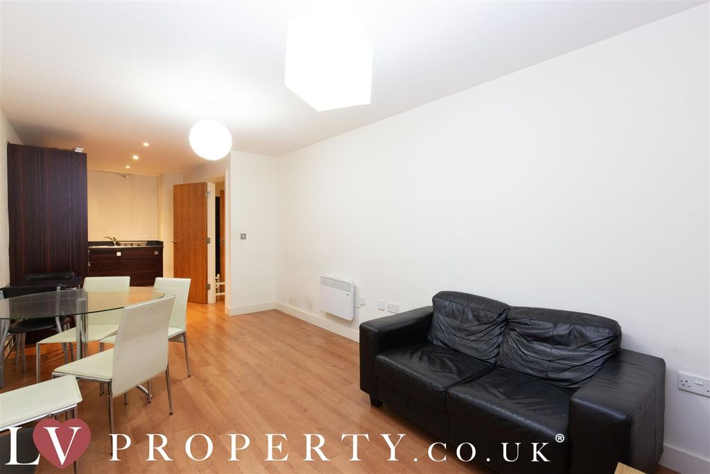 Property photo 2 of 8 N1.Jpg