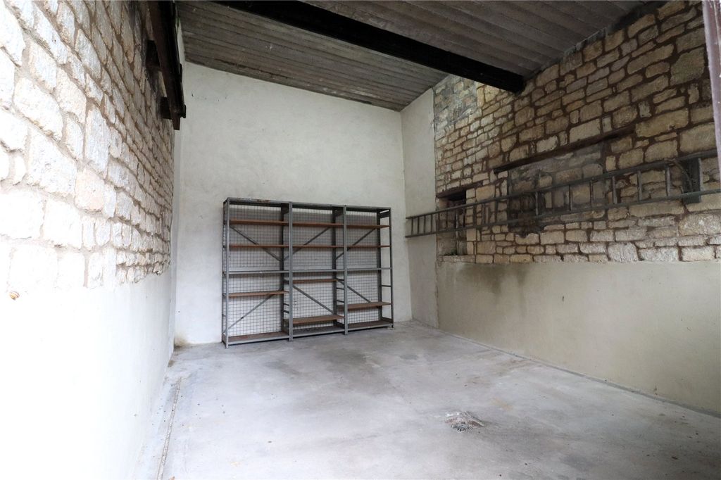 Property photo 3 of 4 Picture No. 03
