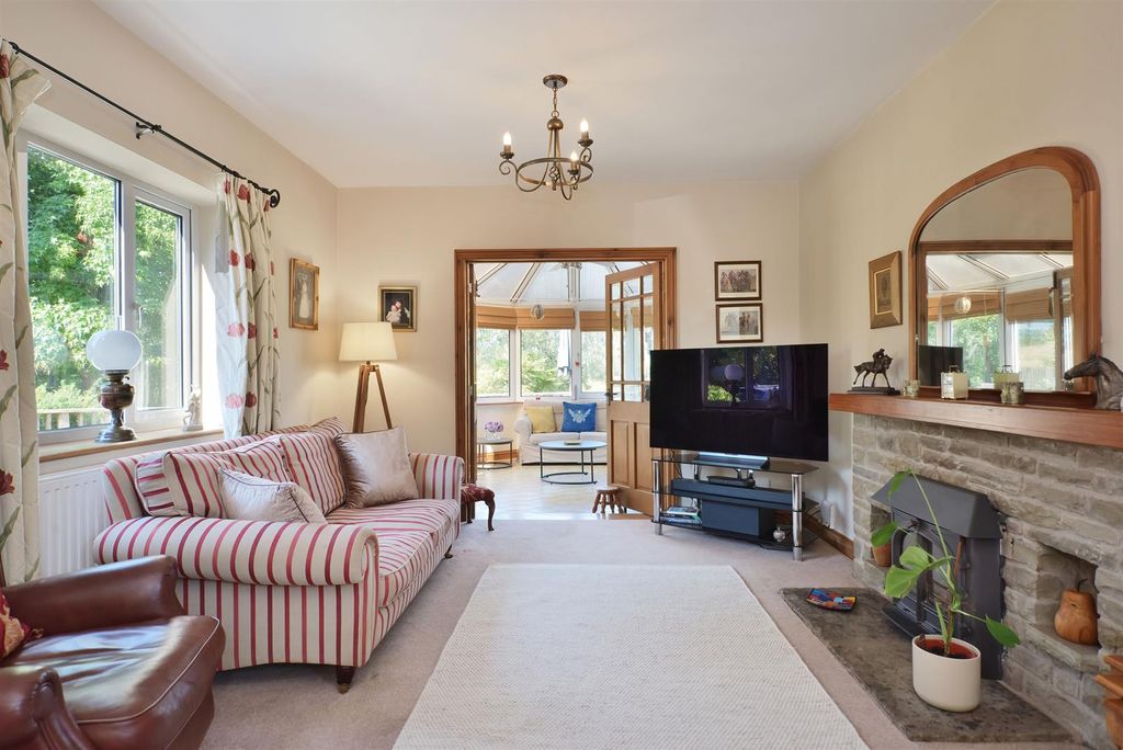 Property photo 3 of 50