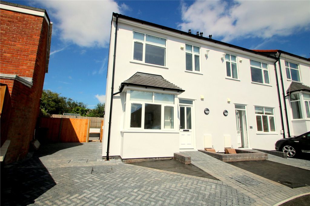 Property photo 1 of 14 Picture No. 27