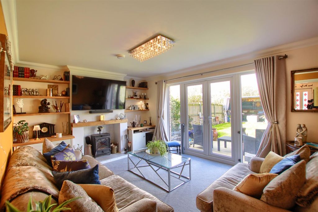 Property photo 3 of 16 Fs5.Jpg