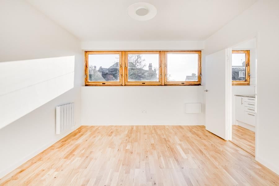 Property photo 1 of 11 1Â Bedroom Flat For Rent