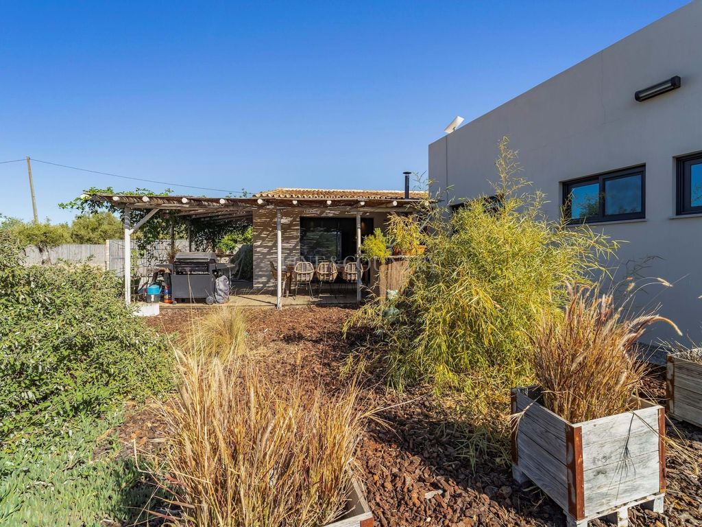 Property photo 1 of 30