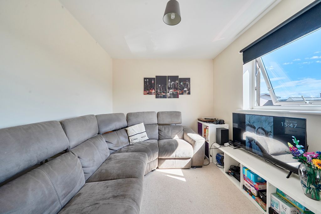 Additional image 10 of 2 bed flat for salePasteur Drive, Old Town, Swindon SN1