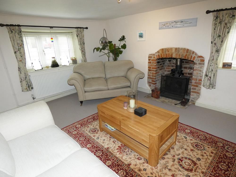 Property photo 2 of 34 2291Drawingroom2.Jpg