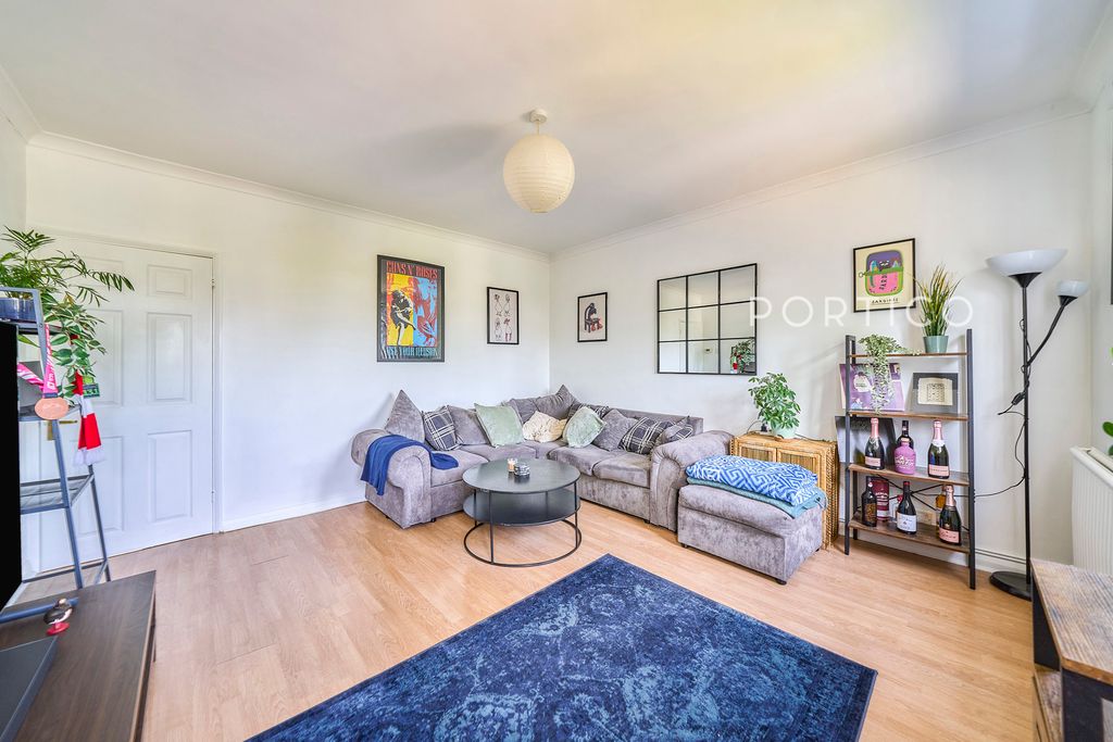 Property photo 2 of 10 Pbox-Img.Jpg