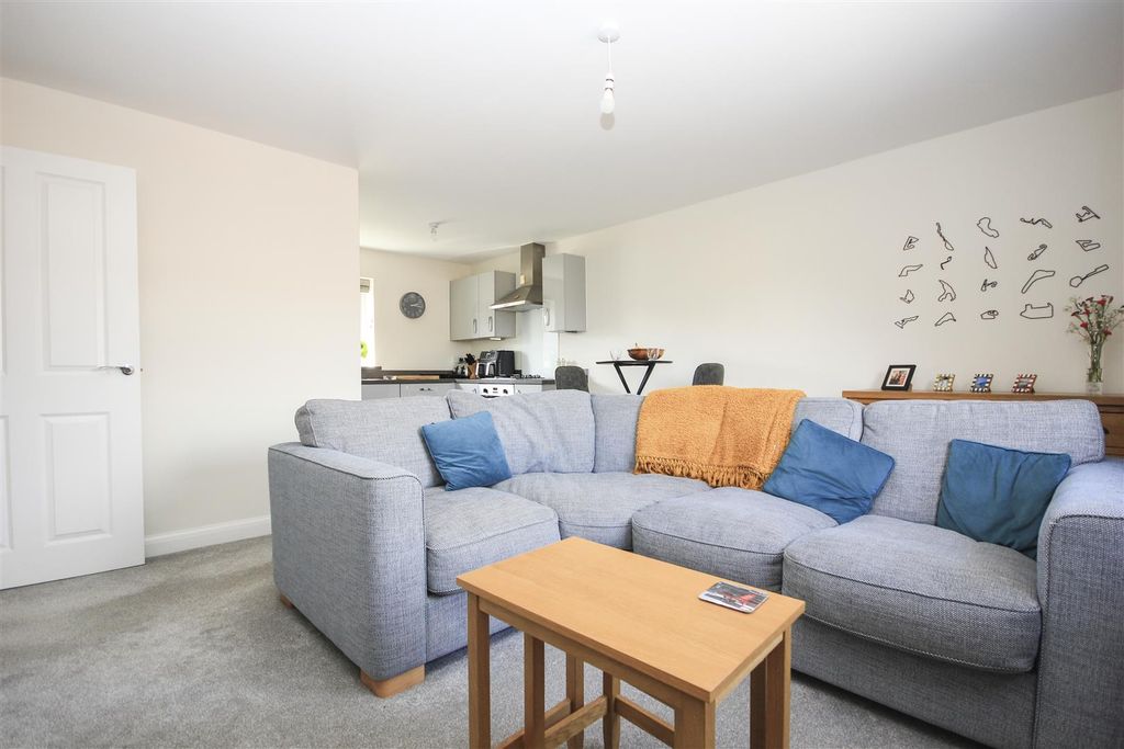Property photo 2 of 13 Img_9293.Jpg