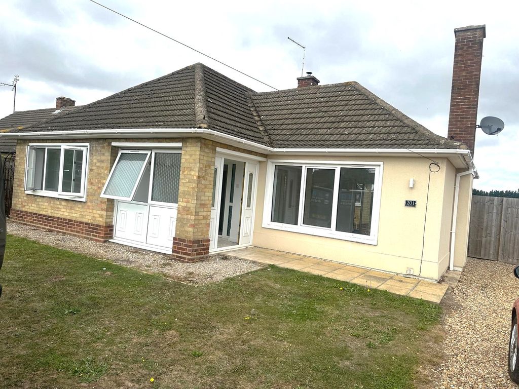 Property photo 1 of 5 Front
