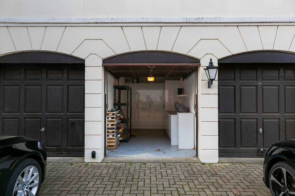 Additional image 22 of 2 bed flat for saleQueens Reach, East Molesey KT8