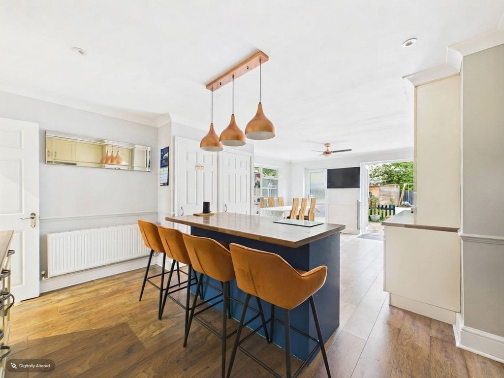 Property photo 3 of 26 Kitchen Dining Room