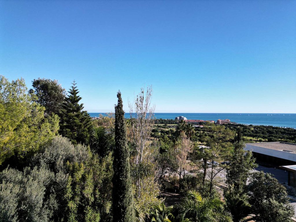 Property photo 3 of 55