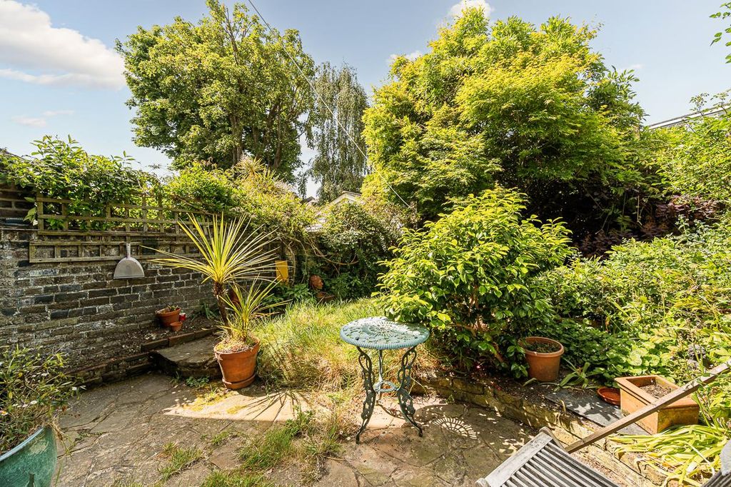 Property photo 2 of 11 44 Elliott Road-9.Jpg