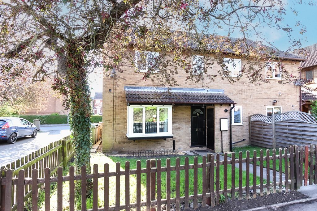 Property photo 1 of 8 Front