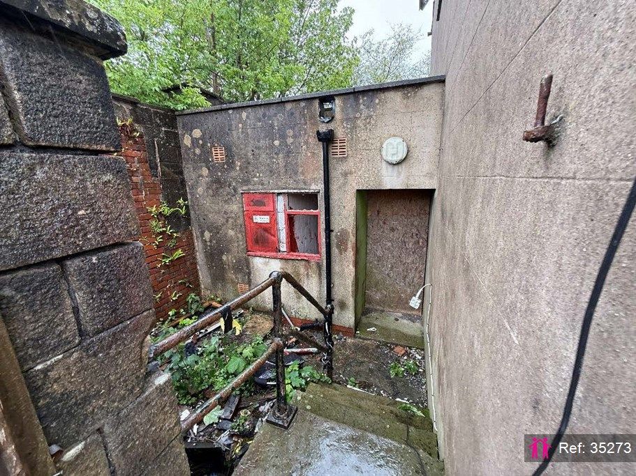 Property photo 3 of 6