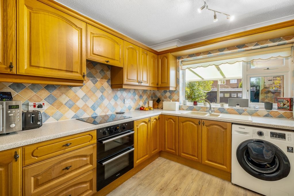 Property photo 3 of 24 12 Battlefields Lane South (Holbeach)-17