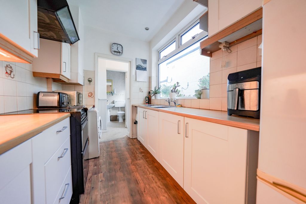 Property photo 3 of 18 Dsc09317