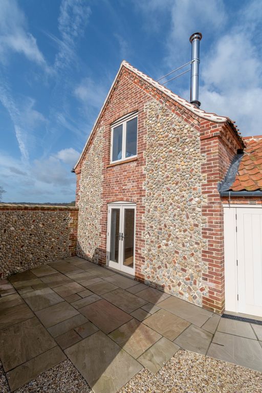 Property photo 3 of 21