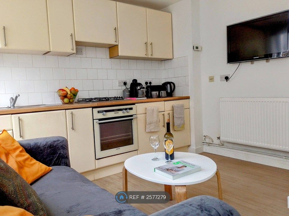 Property photo 2 of 10 Communal Area