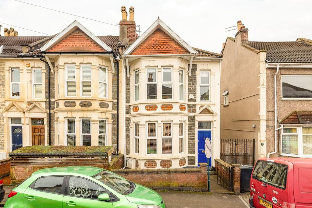 Property photo 2 of 25 Char0609-Cn.Jpg