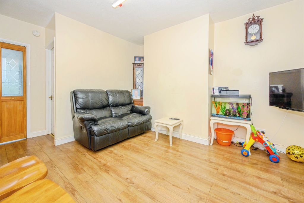 Property photo 3 of 15