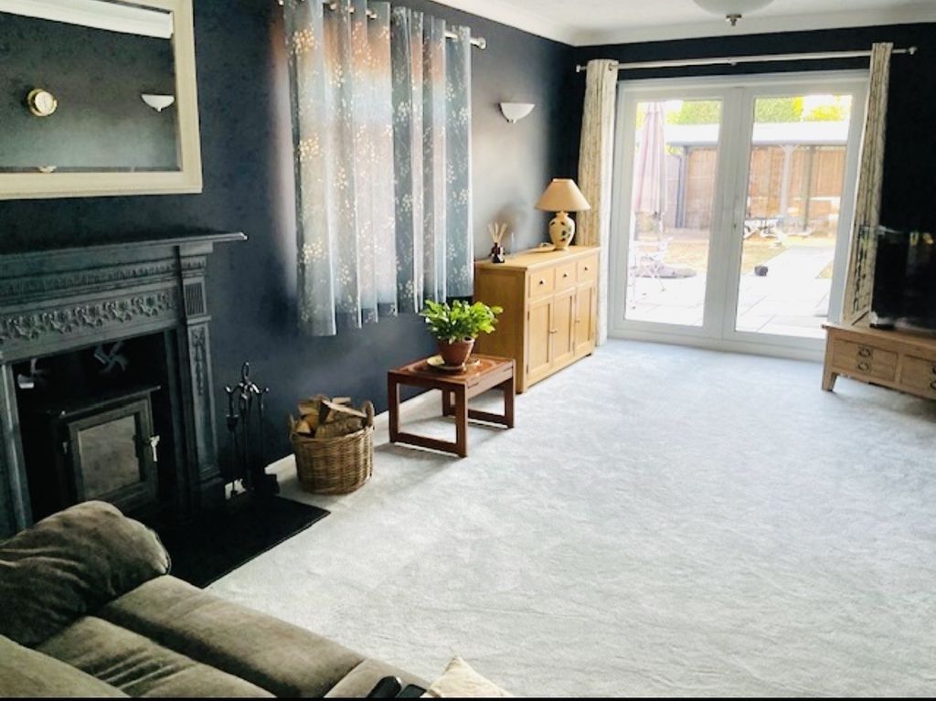 Property photo 3 of 11