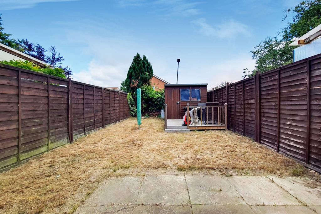 Property photo 3 of 4