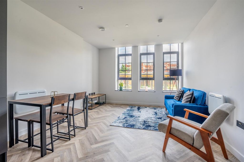 Property photo 1 of 12 Mint-6.Jpg