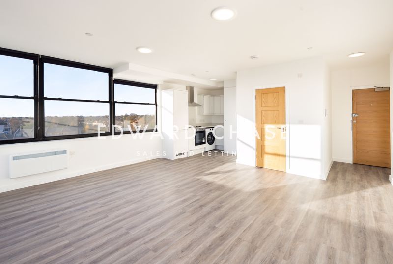 Property photo 1 of 8 Photo 12