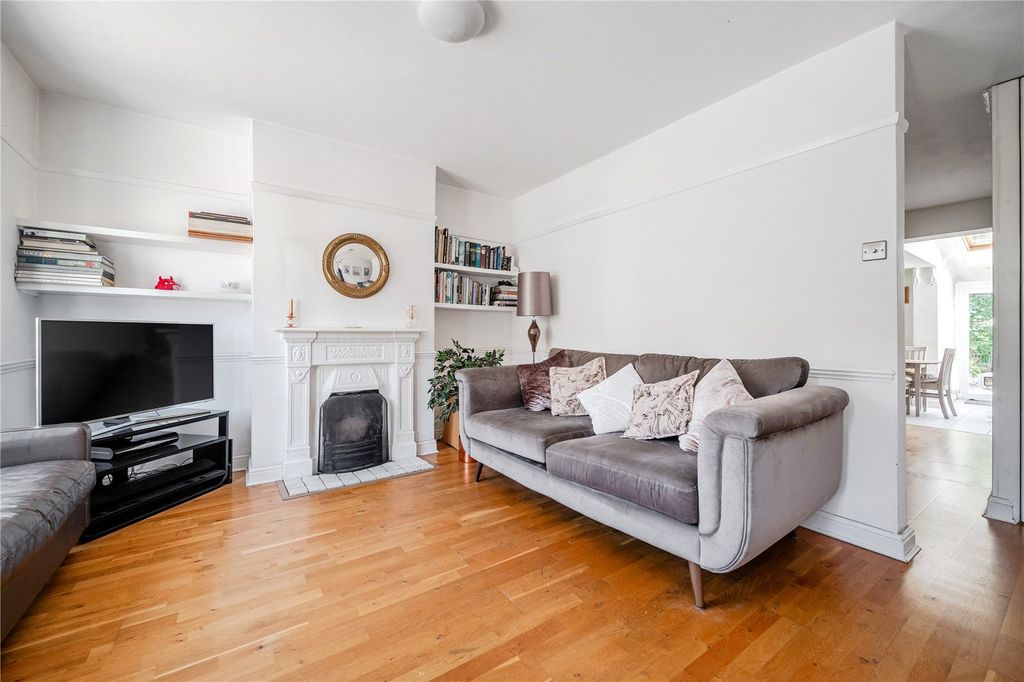 Property photo 2 of 11 Picture No. 25