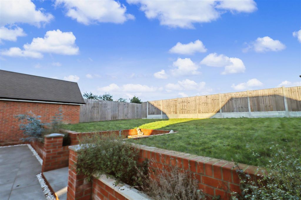 Additional image 38 of 5 bed detached house for saleHome Field Drive, Braintree CM7