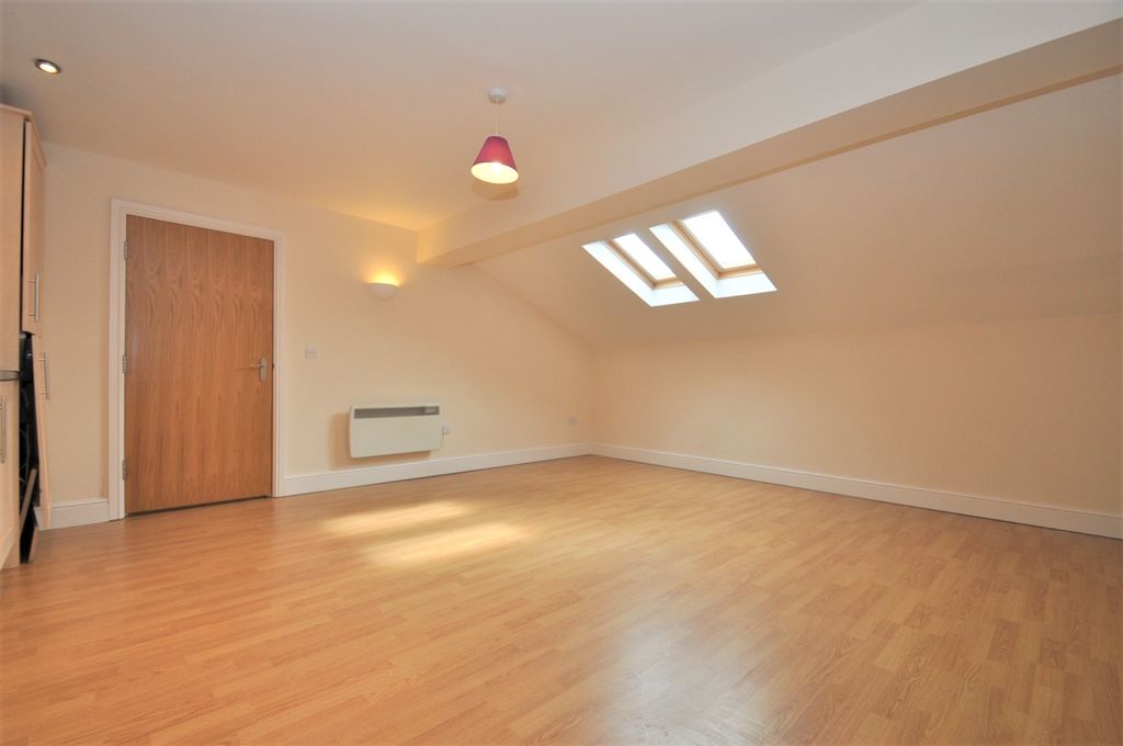 Property photo 3 of 5 Dsc_0090