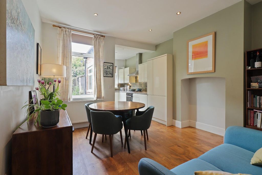 Property photo 3 of 36 Dining Room