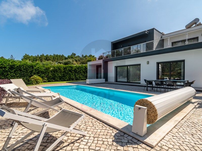 Property photo 3 of 52