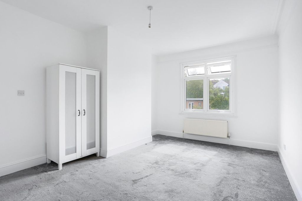 Property photo 1 of 7 1530491043 - 41 Beatrice Avenue, Sw16 - 1.Jpg